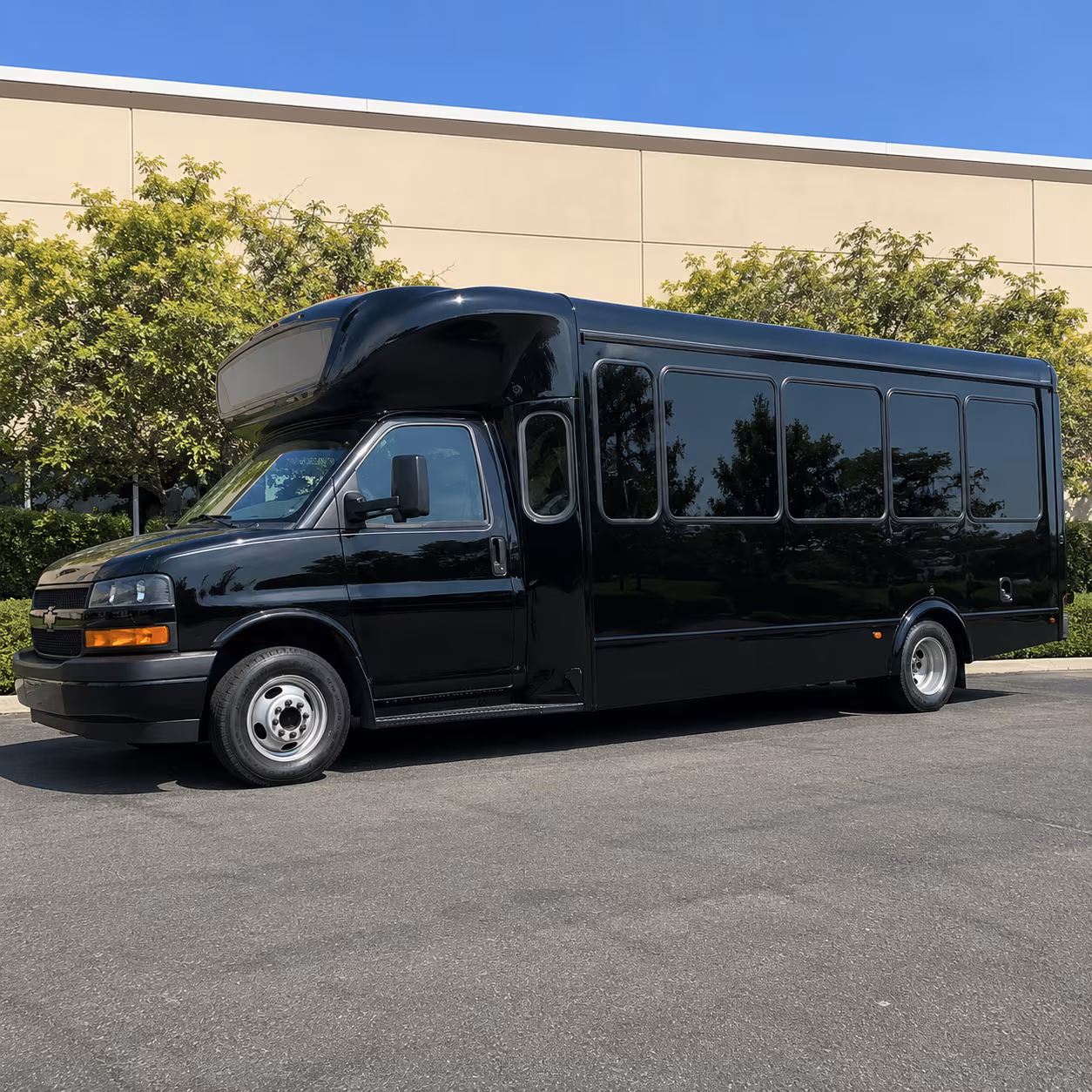 Phoenix Birthday, Sweet 16, & Quinceañera Transportation party bus exterior