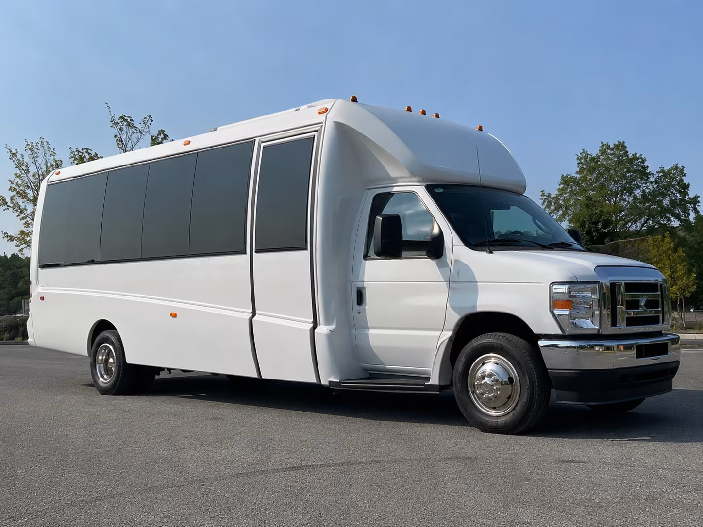 Phoenix Birthday, Sweet 16, & Quinceañera Transportation group transportation