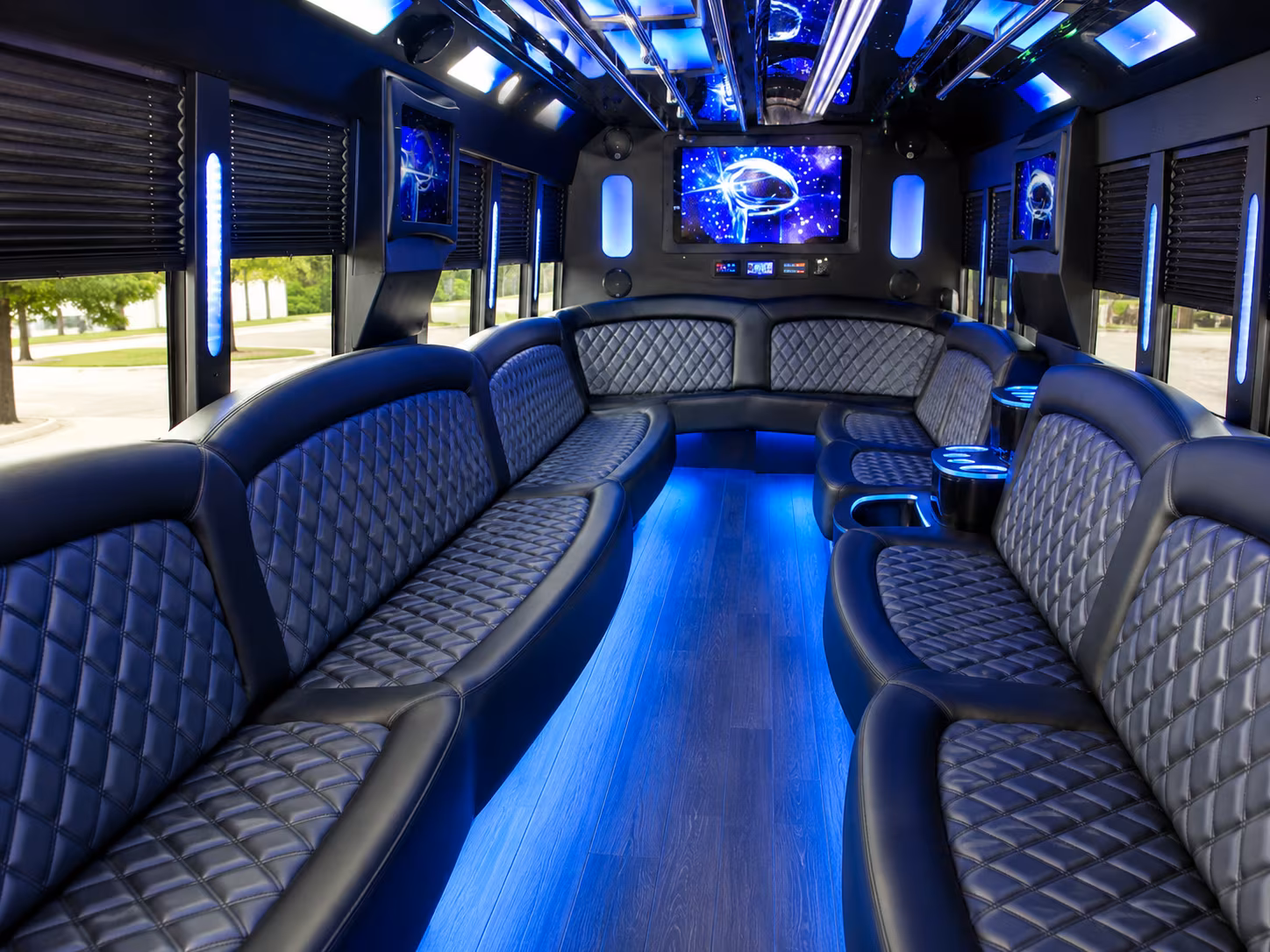 Phoenix Winery Tour & Pub Crawl Transportation party bus exterior