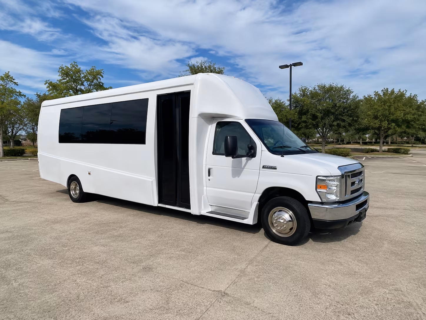 Phoenix Winery Tour & Pub Crawl Transportation party bus exterior